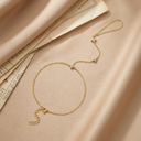 Nola Loop Hand Chain