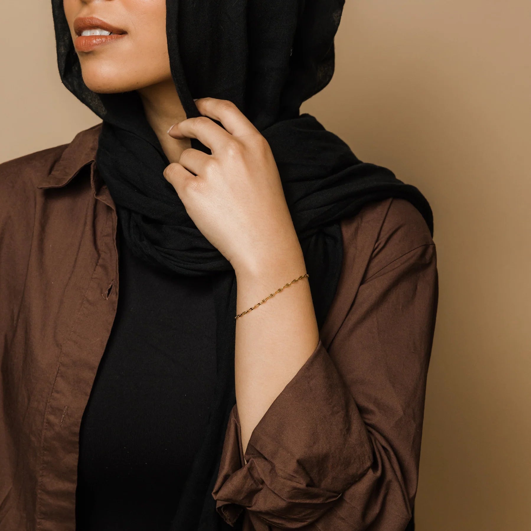 Qamar Allura Chain Bracelet