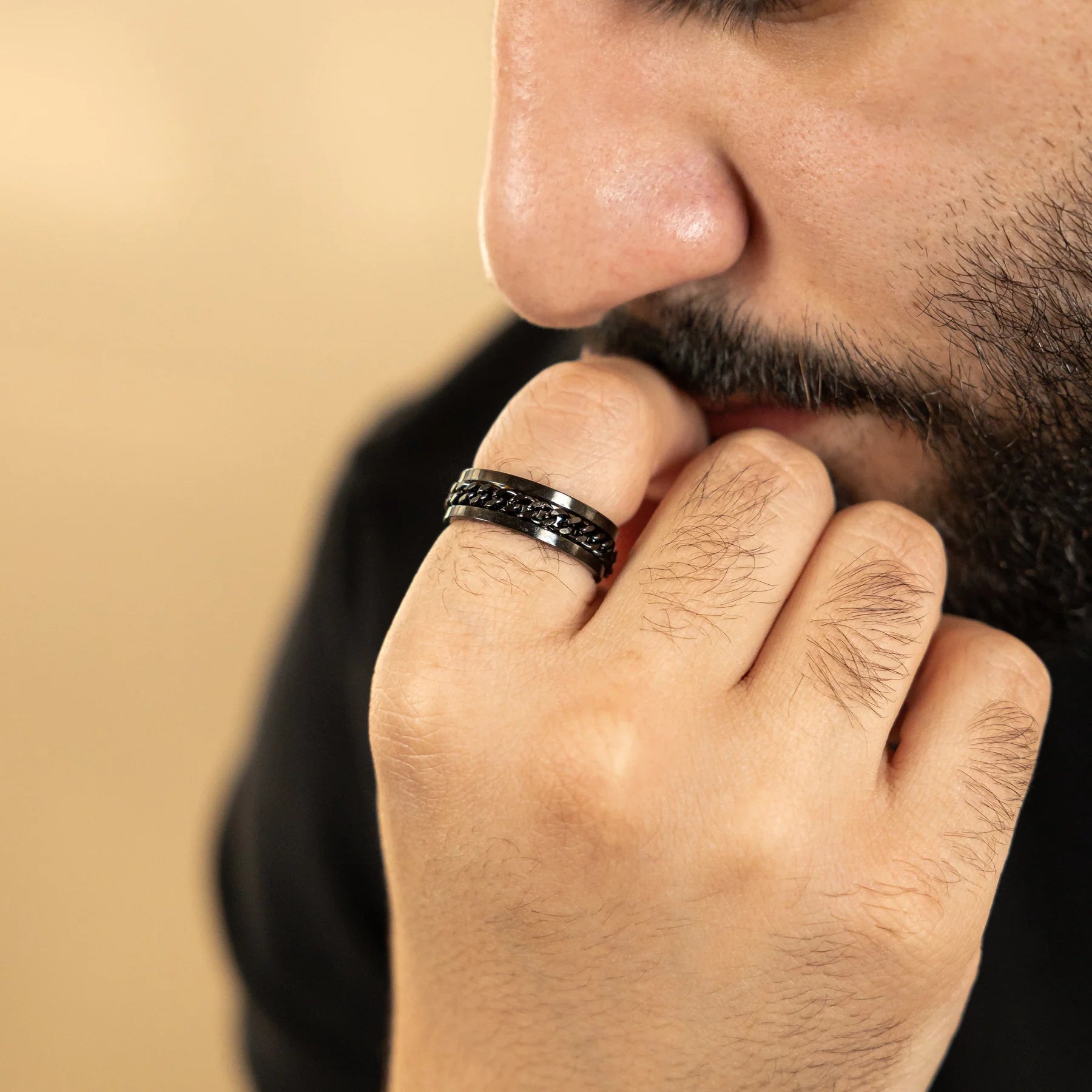 Qamar Jabbar Ring
