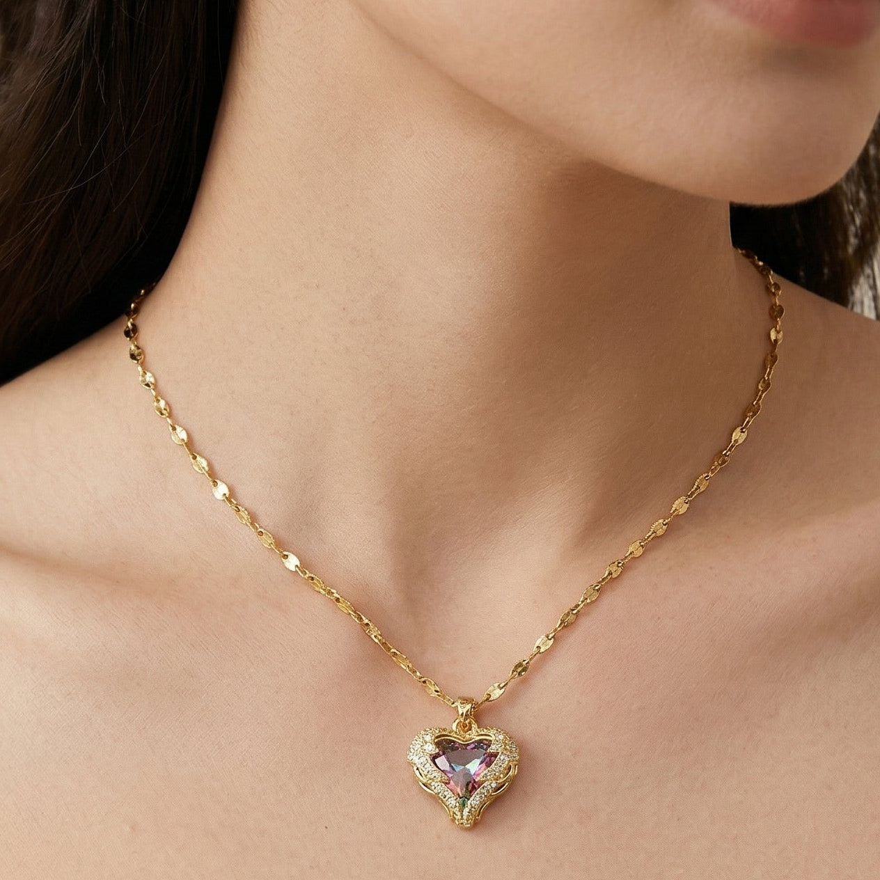 Qamar Zayna Wave Necklace