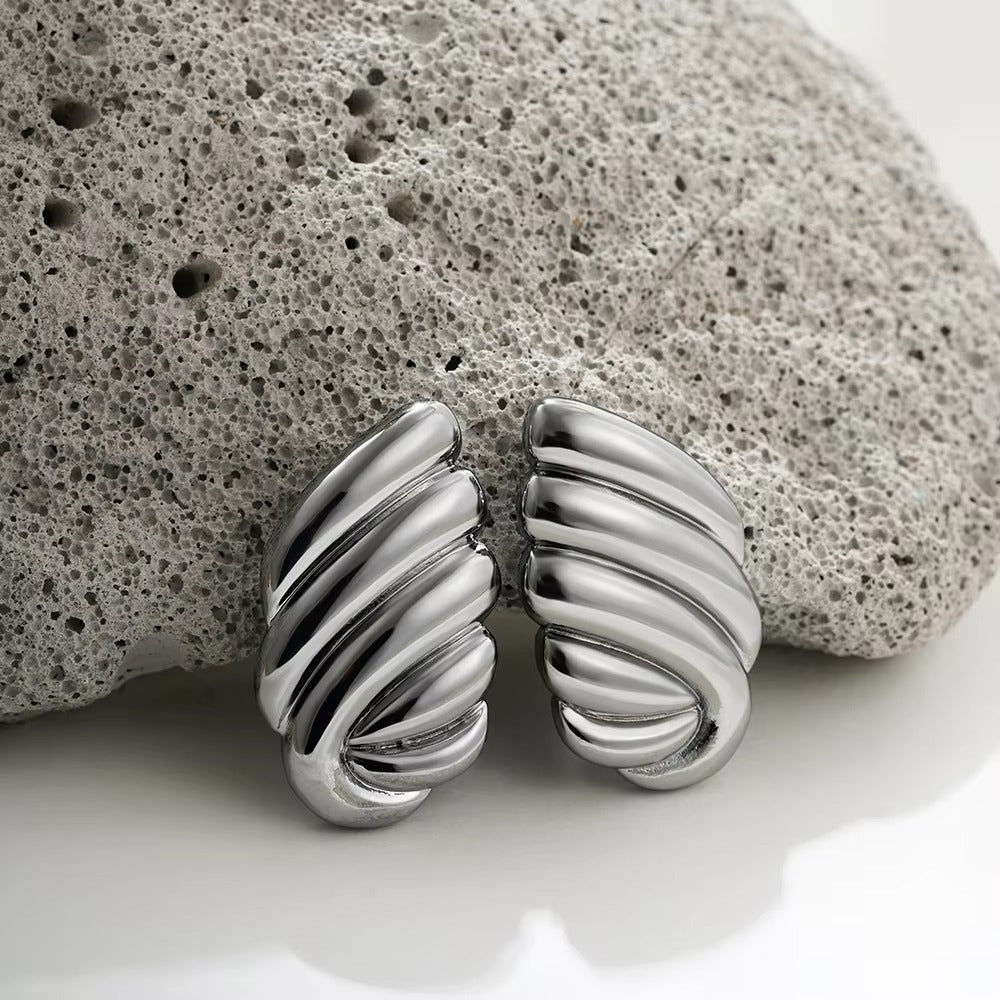 Qamar Najm Earrings