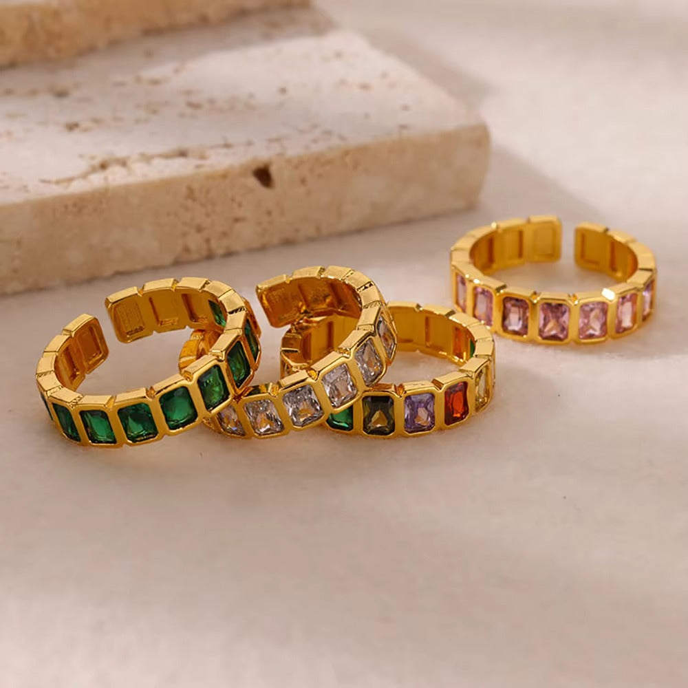Qamar Noor Gem Ring